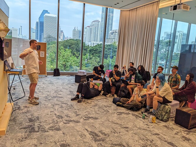 PXL_20241115_090501104